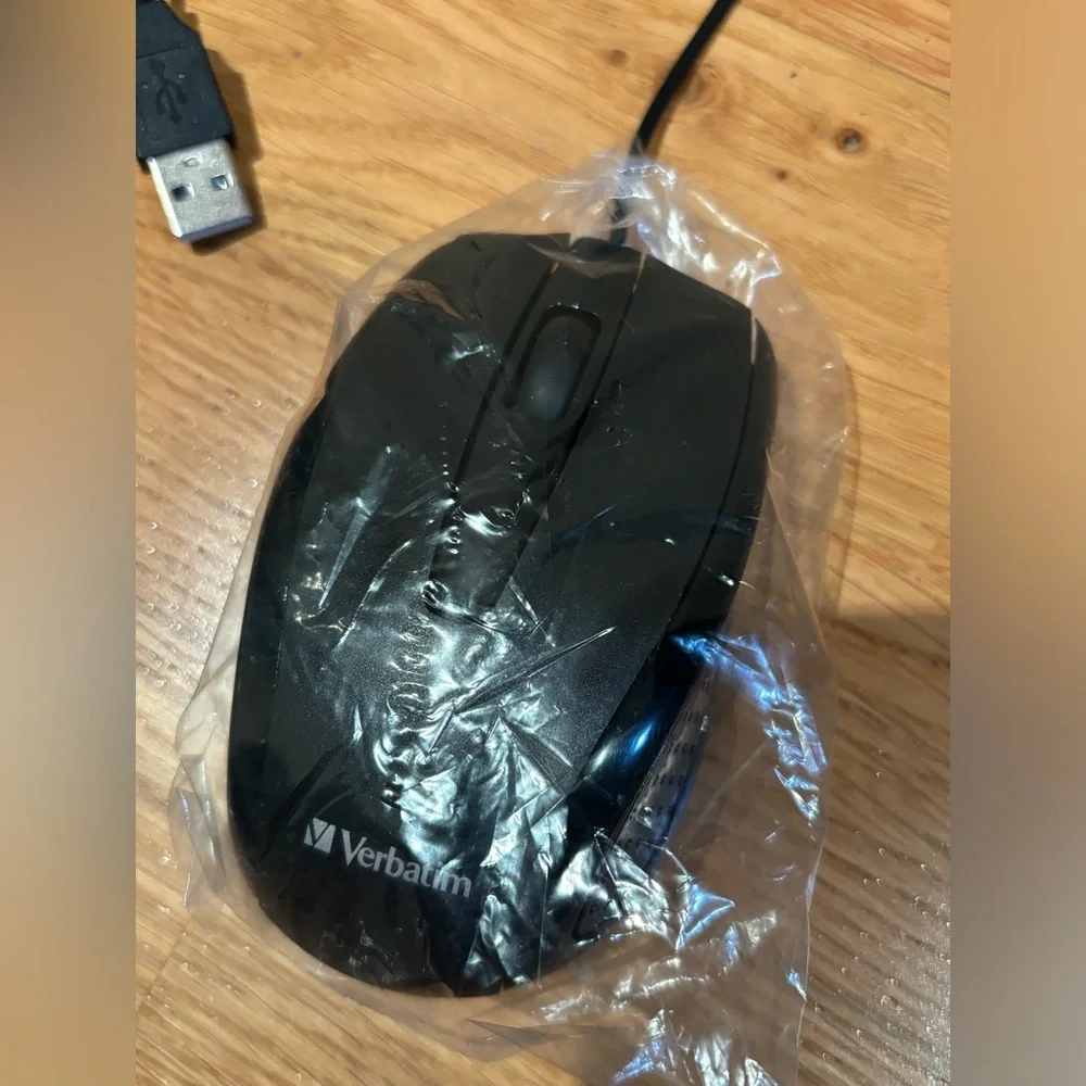 New Verbatim Wired USB Mouse In Black model#99202
